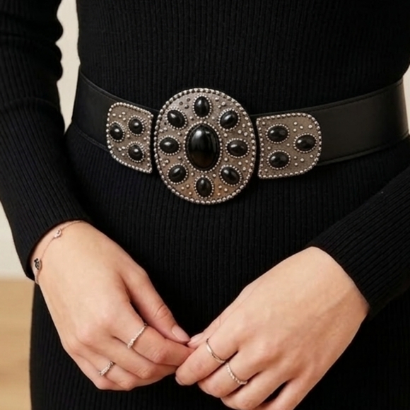 Betsey Johnson Accessories - NEW! Boho Chic Betsey Johnson Black and Leopard Pattern Belt S/M